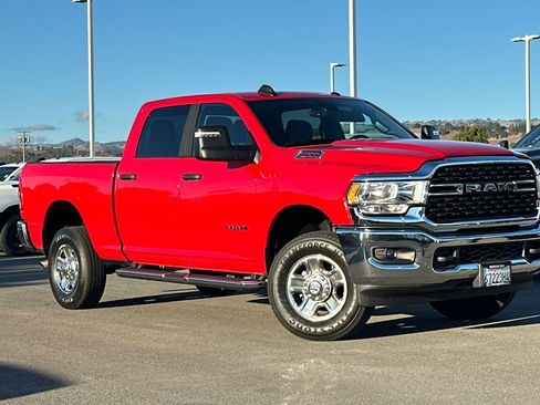 Used 2024 RAM 2500 Big Horn w/ Bed Utility Group image 2