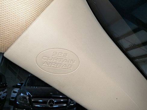Used 2015 Toyota Camry LE FWD image 43