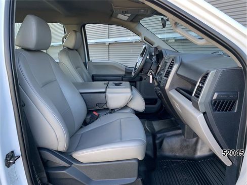 Used 2022 Ford F550 4x4 Crew Cab Super Duty w/ Power Equipment Group image 21