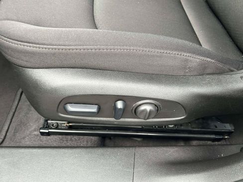 Used 2024 Chevrolet Malibu LT FWD image 17