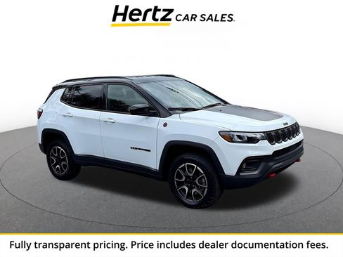 Used 2025 Jeep Compass Trailhawk AWD/4WD image 1