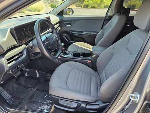 Used 2025 Kia K4 EX FWD image 16