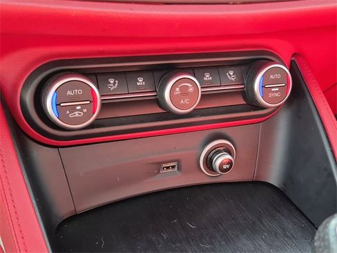 Used 2021 Alfa Romeo Stelvio Sprint w/ Nero Edizione image 29