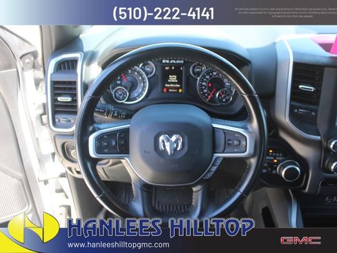 Used 2022 RAM 1500 Big Horn AWD/4WD image 16