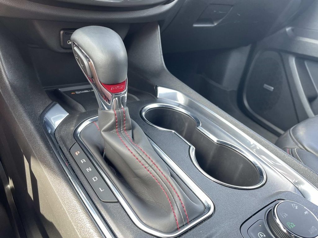 Used 2023 Chevrolet Traverse RS w/ LPO, Floor Liner Package AWD/4WD image 28