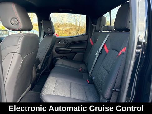 Used 2023 Chevrolet Colorado Z71 w/ Z71 Convenience Package 2 image 27