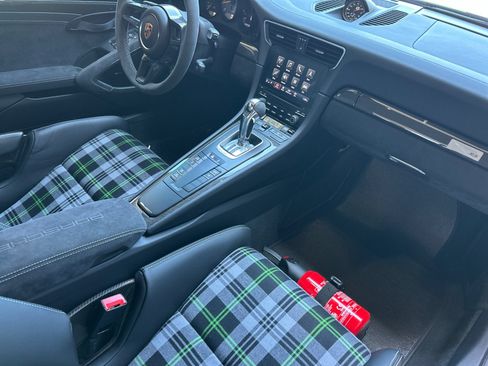 Used 2019 Porsche 911 GT2 RS RWD image 16