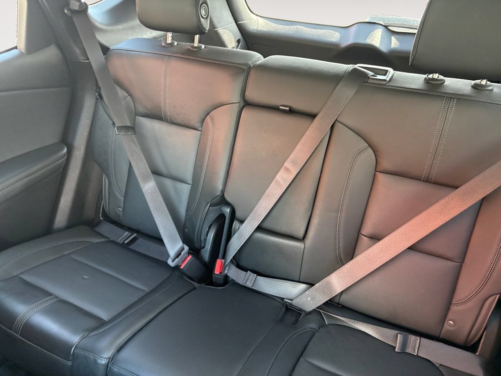 Used 2019 Chevrolet Blazer LT w/ Sound & Technology Package AWD/4WD image 13