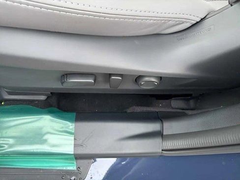 Used 2025 Subaru Legacy Premium image 11