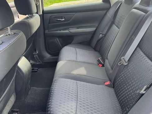 Used 2016 Nissan Altima 2.5 S w/ Power Driver Seat Package image 9