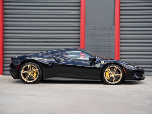 Used 2025 Ferrari 296 GTS RWD image 17
