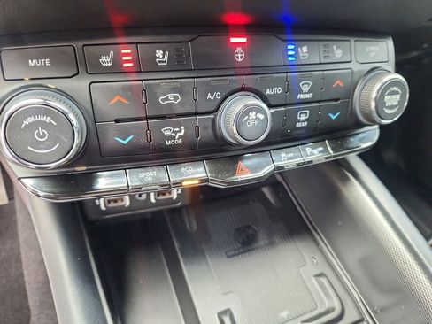 Used 2023 Dodge Durango R/T AWD/4WD image 23