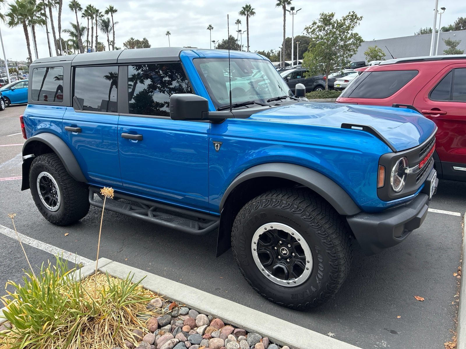 Used 2023 Ford Bronco 4-Door w/ Sasquatch Package AWD/4WD image 4