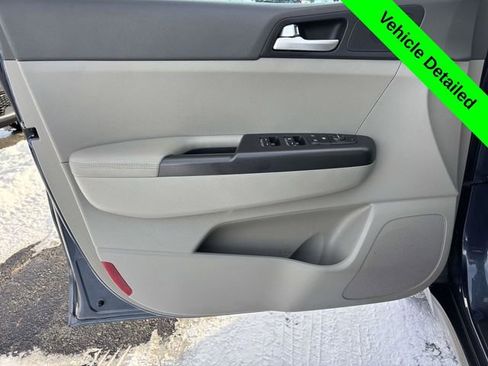 Used 2017 Kia Sportage LX w/ LX Popular Package image 8