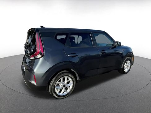 Used 2025 Kia Soul LX w/ LX Technology Package image 15
