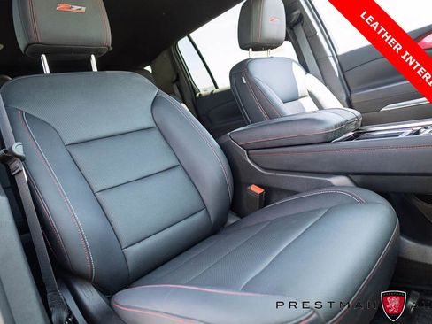 Used 2025 Chevrolet Traverse Z71 w/ Driver Confidence Package AWD/4WD image 4