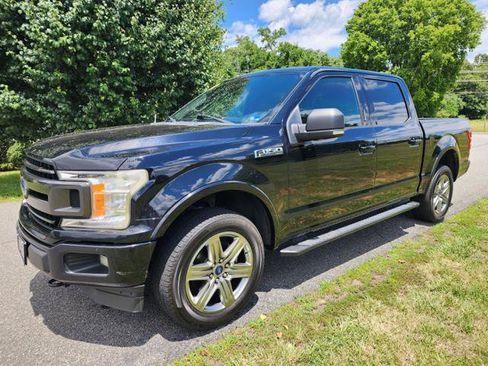 Used 2018 Ford F150 XLT w/ Equipment Group 301A Mid AWD/4WD image 2