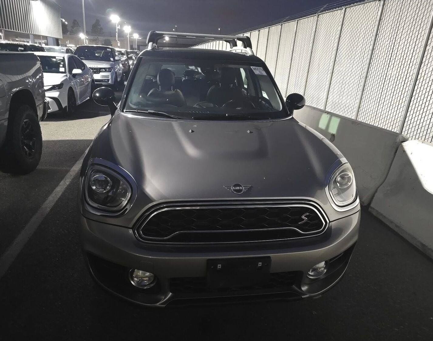 Used 2019 MINI Cooper Countryman S w/ Premium Package FWD image 2