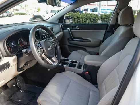 Used 2021 Kia Sportage LX FWD image 17