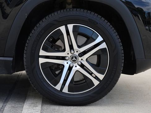 Used 2021 Mercedes-Benz GLS 450 4MATIC image 6