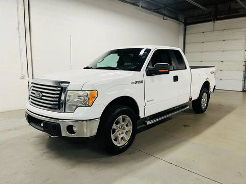 Used 2011 Ford F150 XLT w/ XLT Chrome Pkg AWD/4WD image 2