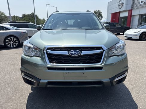 Used 2018 Subaru Forester 2.5i Premium w/ All-Weather Package AWD/4WD image 2