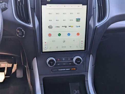 Certified 2023 Ford Edge SEL image 21