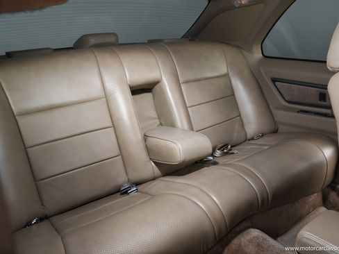 Used 1988 Lincoln Mark VII LSC RWD image 34