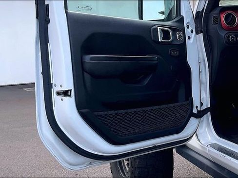Used 2020 Jeep Wrangler Unlimited Rubicon AWD/4WD image 22