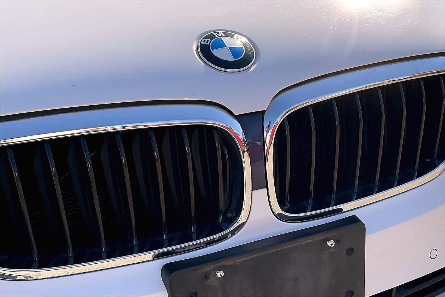 Used 2020 BMW 530i xDrive w/ Premium Package AWD/4WD image 31
