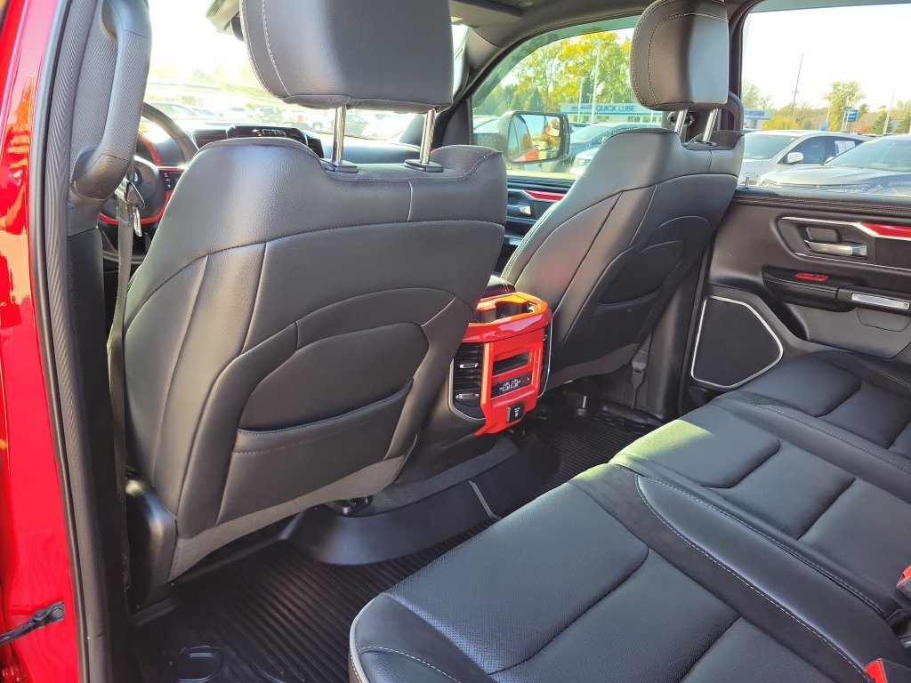 Used 2021 RAM 1500 Laramie AWD/4WD image 30
