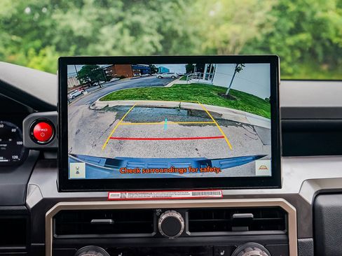 New 2025 Toyota Tacoma TRD Off-Road image 22