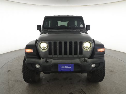 Used 2020 Jeep Wrangler Unlimited Sport S image 2