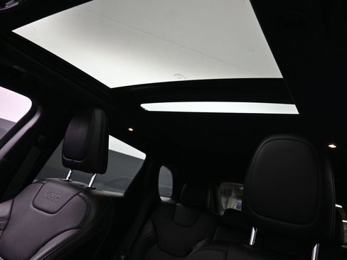 Used 2021 Jeep Cherokee High Altitude image 18