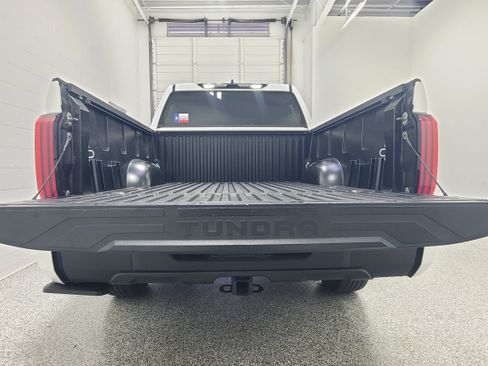 Used 2023 Toyota Tundra SR5 AWD/4WD image 10
