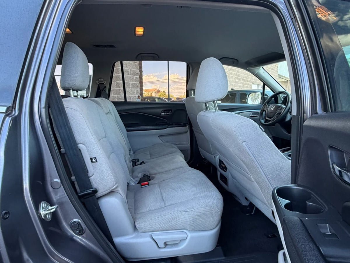 Used 2017 Honda Pilot EX image 49