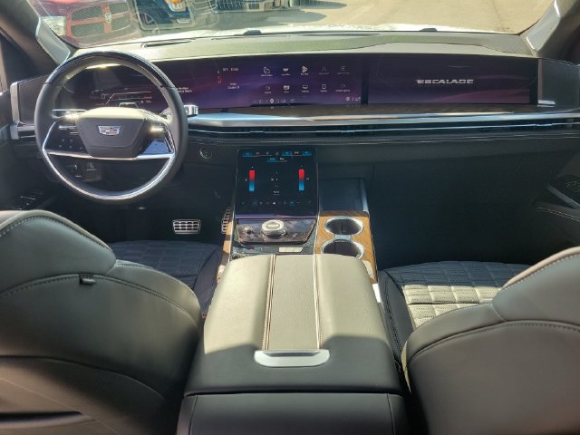 Used 2025 Cadillac Escalade Premium Luxury Platinum w/ LPO, Floor Liner Package AWD/4WD image 22