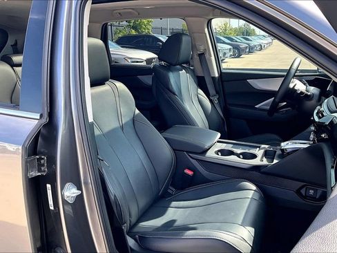 Used 2026 Acura MDX FWD w/ Technology Package image 9