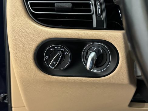 Used 2019 Porsche Macan S image 29