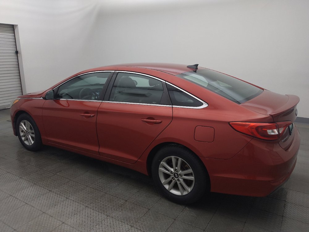 Used 2017 Hyundai Sonata SE FWD image 3