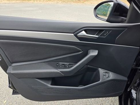 Used 2024 Volkswagen Jetta S image 17