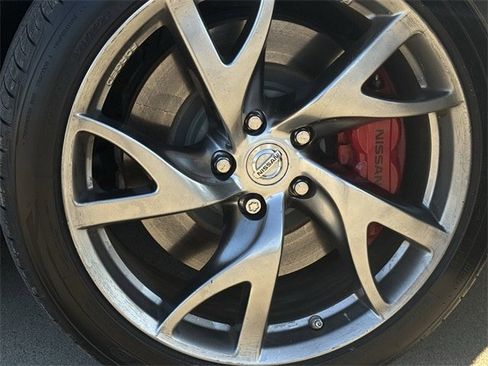 Used 2013 Nissan 370Z Touring w/ Sport Pkg image 11