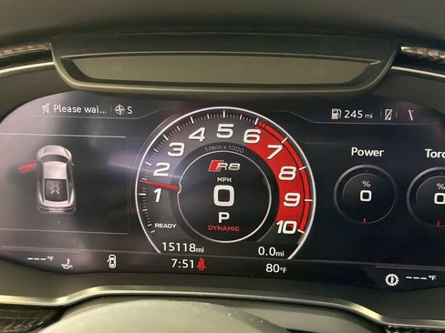 Used 2018 Audi R8 V10 RWD image 23