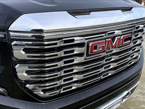 Used 2023 GMC Sierra 1500 Denali w/ Denali Reserve Package image 30