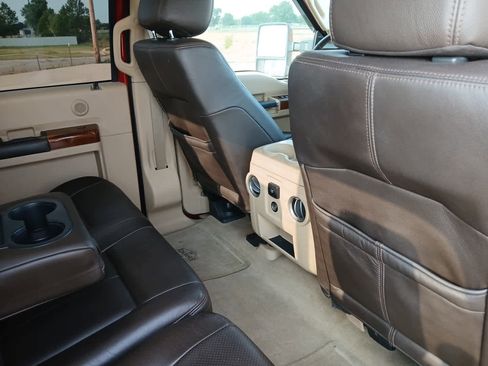Used 2015 Ford F250 King Ranch w/ FX4 Off-Road Package AWD/4WD image 64
