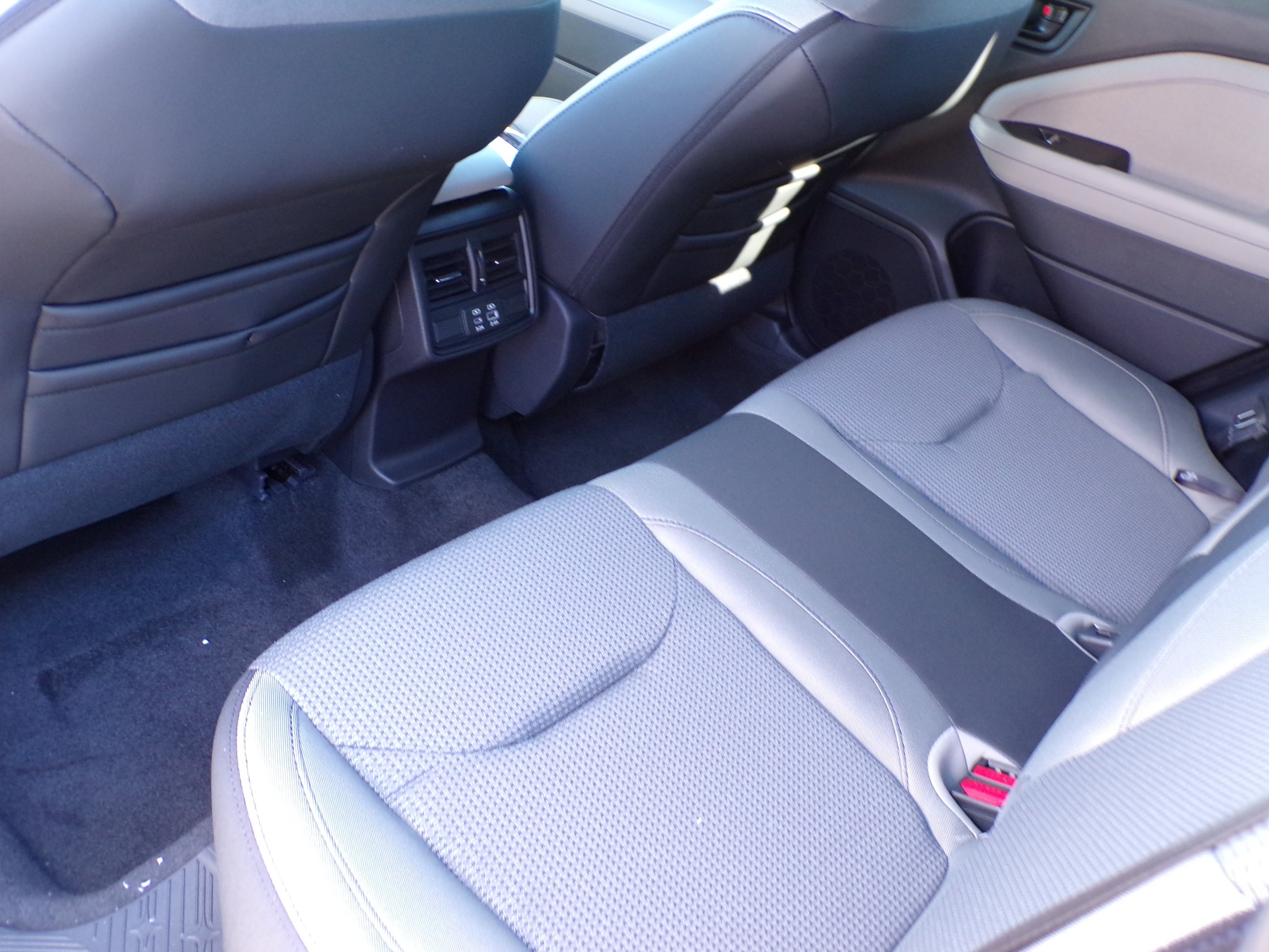New 2026 Subaru Forester Premium AWD/4WD image 6