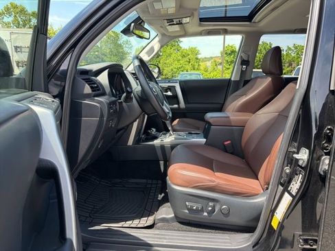 Used 2023 Toyota 4Runner Limited AWD/4WD image 13