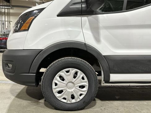 Used 2024 Ford Transit 250 Low Roof w/ Exterior Upgrade Package image 18