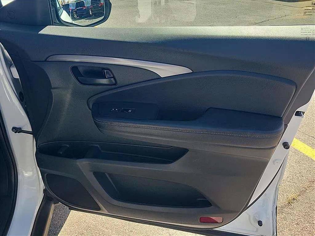 Used 2023 Honda Passport EX-L image 36
