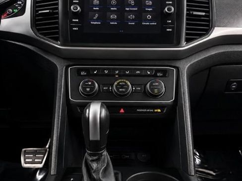 Used 2021 Volkswagen Atlas SE w/ Panoramic Sunroof Package AWD/4WD image 26